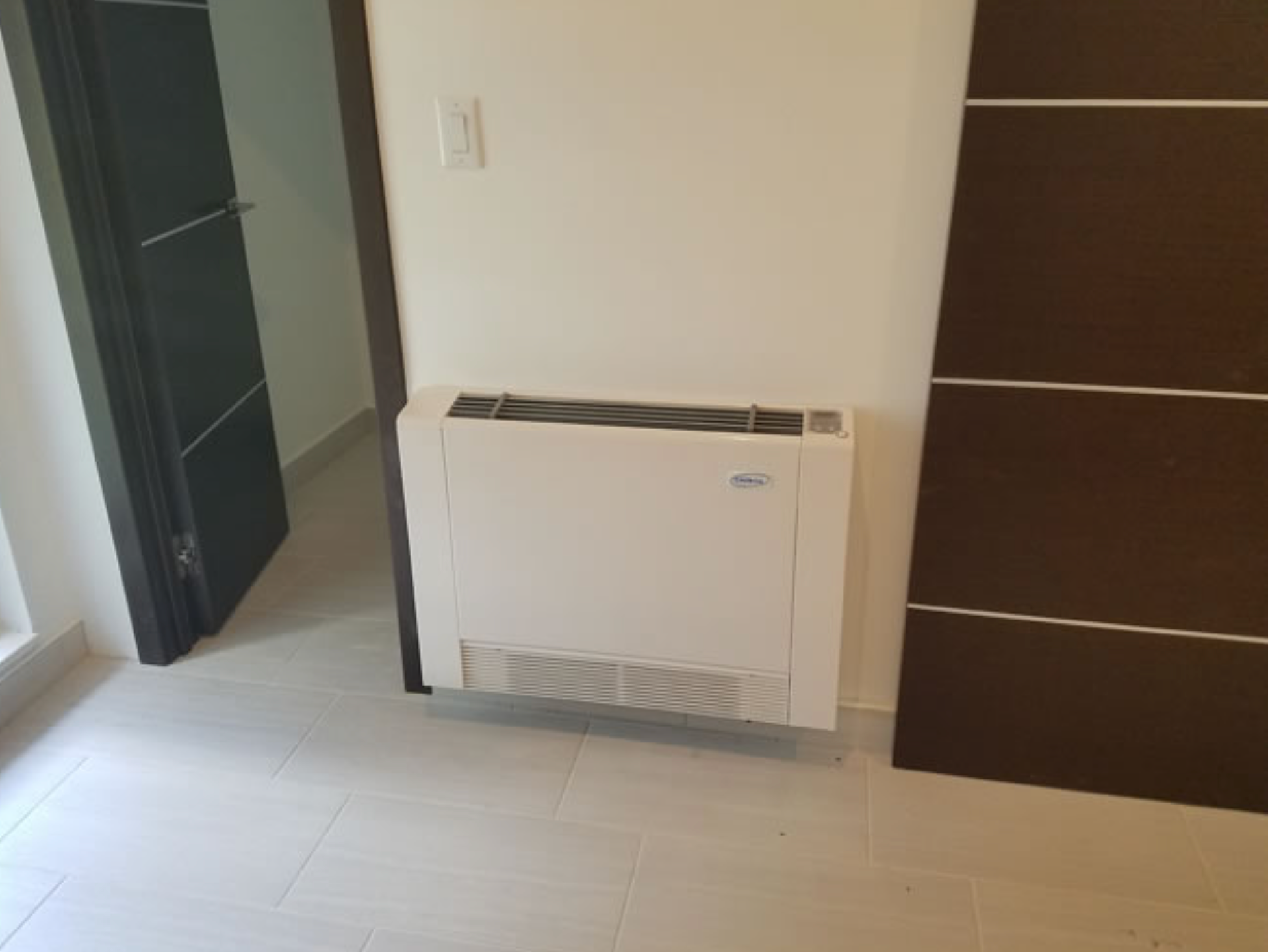 cxi85 - Chiltrix, unidad interior universal, unidad fan coil con inversor de CC, 8 Kbtu